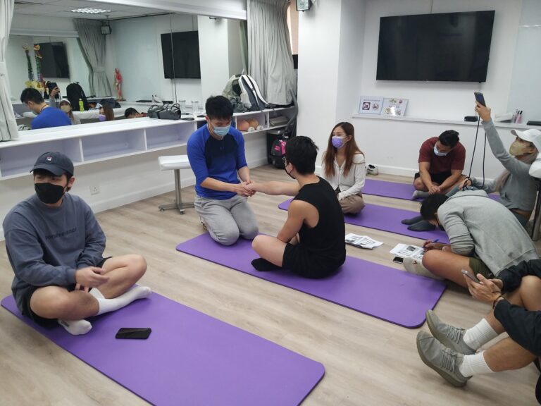 伸展治療師課程